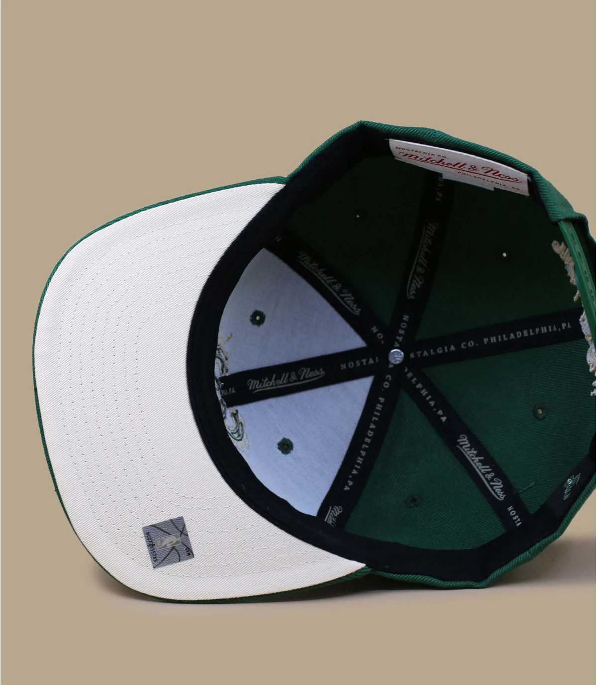 Mitchell & Ness Embroidery Glitch Snapback Bucks – Image 6