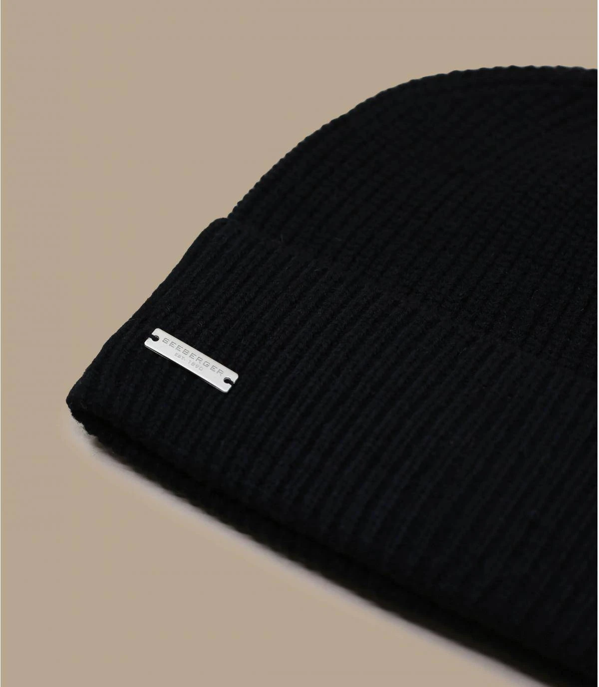 Seeberger Turn Up Beanie In Recycled Yarn Black – Image 3